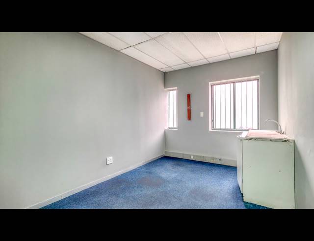 346M² BUSINESS CENTRE TO LET IN BRYANSTON